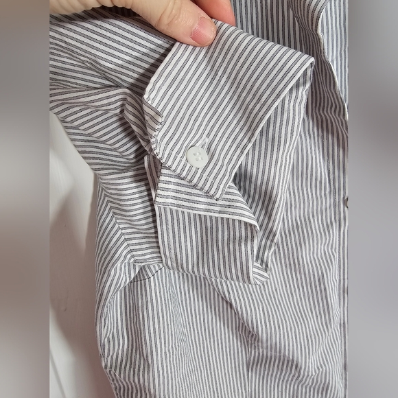 Worthington Stretch Striped Button-Up Shirt Size Large Gray/White - Picture 4 of 11